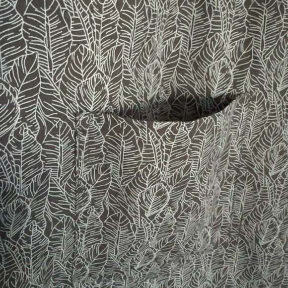 Men’s Dress Shirt - Picture 4 of 5